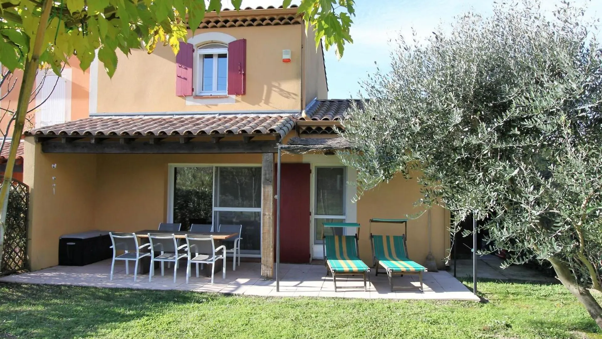 Cosy Holiday Home In Arles With Pool 0*,  France